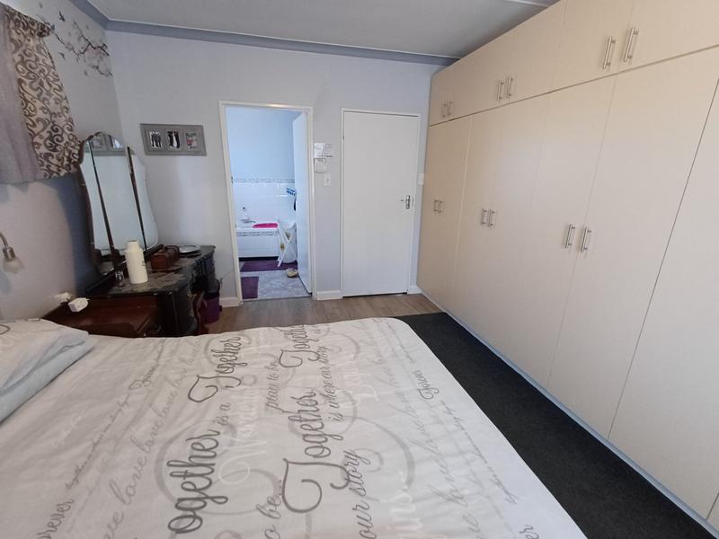 3 Bedroom Property for Sale in De Kelders Western Cape